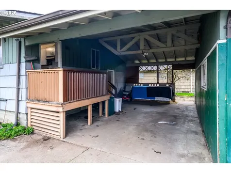 1704 10th Avenue Longview WA 98632
