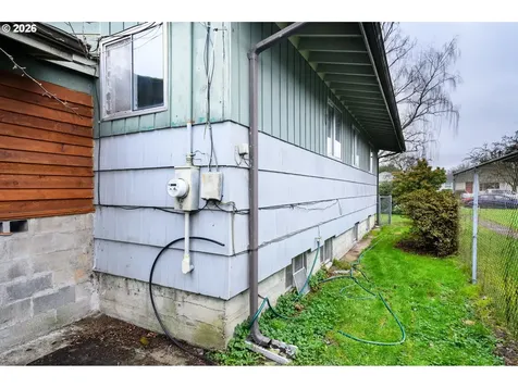 1704 10th Avenue Longview WA 98632