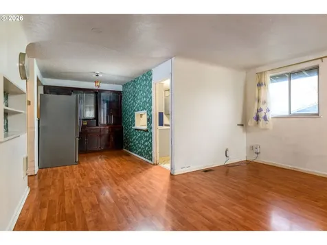 1704 10th Avenue Longview WA 98632