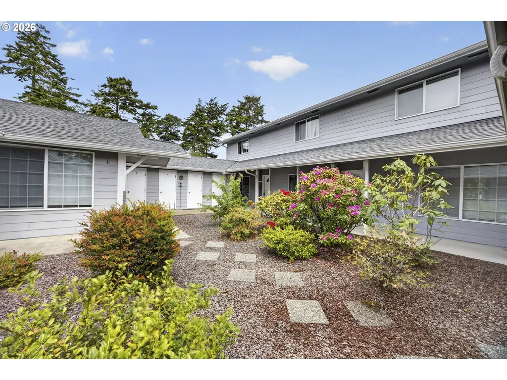 1150 Hemlock Street Florence OR 97439