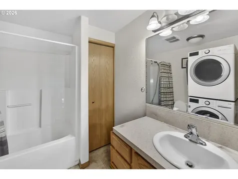 1150 Hemlock Street Florence OR 97439
