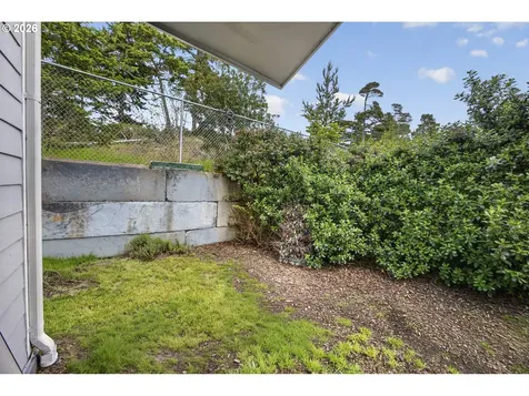 1150 Hemlock Street Florence OR 97439