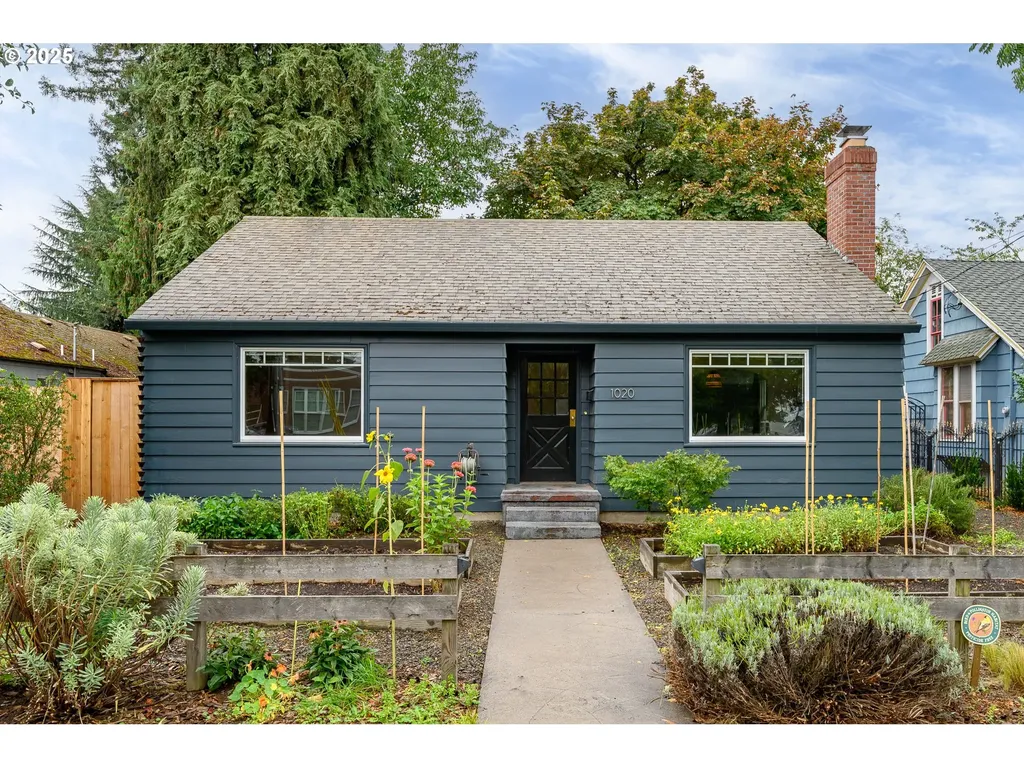 1020 NE 5th Street Mcminnville OR 97128