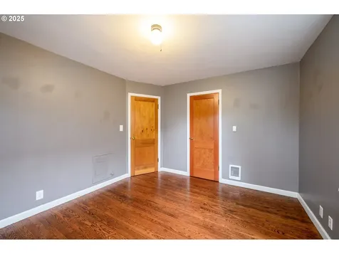 1020 NE 5th Street Mcminnville OR 97128