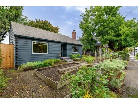 1020 NE 5th Street Mcminnville OR 97128