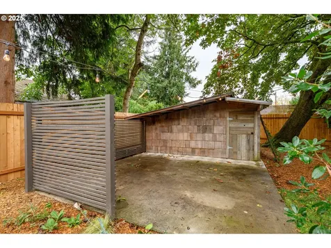 1020 NE 5th Street Mcminnville OR 97128