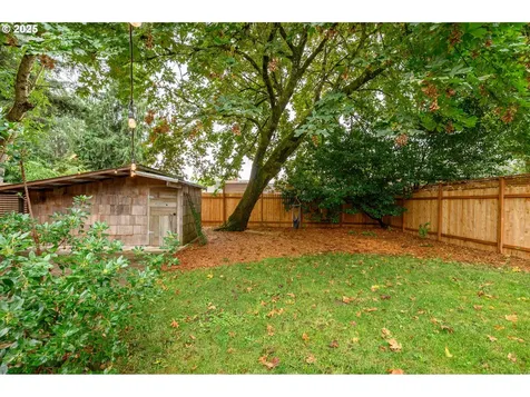 1020 NE 5th Street Mcminnville OR 97128