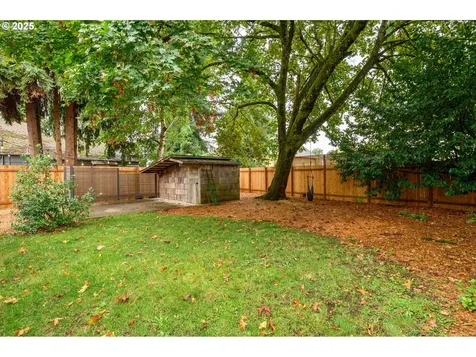 1020 NE 5th Street Mcminnville OR 97128