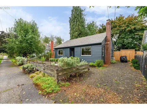 1020 NE 5th Street Mcminnville OR 97128