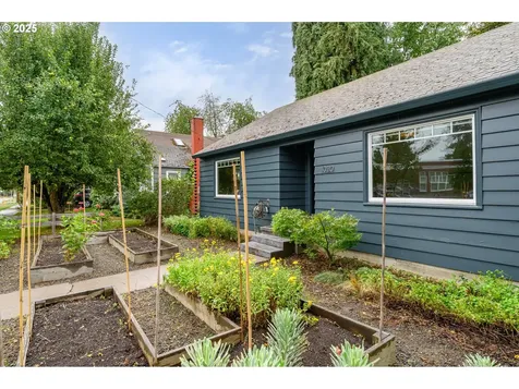1020 NE 5th Street Mcminnville OR 97128