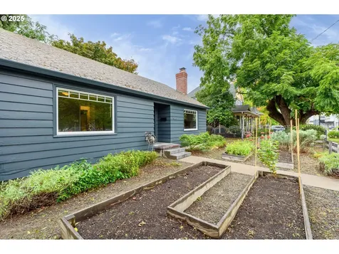 1020 NE 5th Street Mcminnville OR 97128