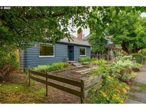1020 NE 5th Street Mcminnville OR 97128