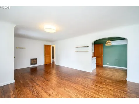 1020 NE 5th Street Mcminnville OR 97128