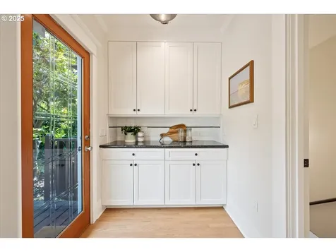1520 SE 54th Avenue Portland OR 97215