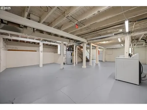 1520 SE 54th Avenue Portland OR 97215