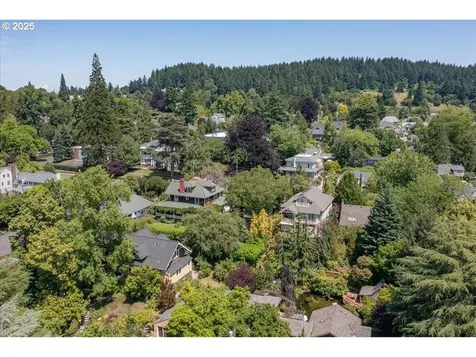 1520 SE 54th Avenue Portland OR 97215