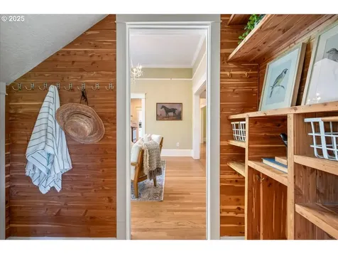 1520 SE 54th Avenue Portland OR 97215