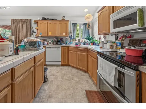 19108 Sunrise Way Oregon City OR 97045