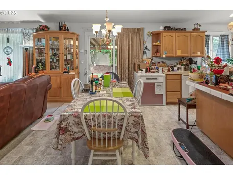 19108 Sunrise Way Oregon City OR 97045