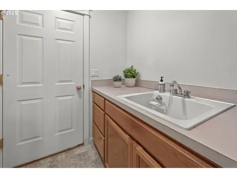 19108 Sunrise Way Oregon City OR 97045