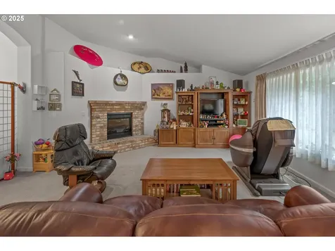 19108 Sunrise Way Oregon City OR 97045