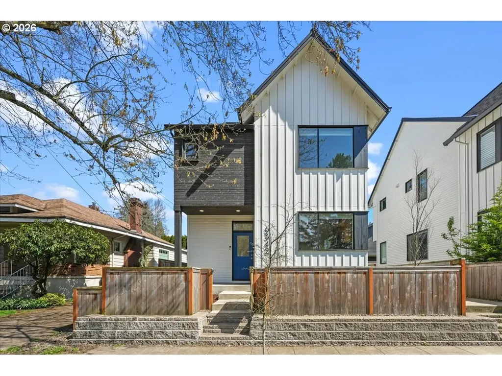6342 NE 33rd Avenue Portland OR 97211