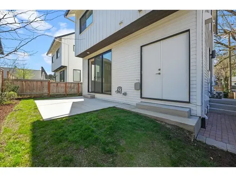 6342 NE 33rd Avenue Portland OR 97211