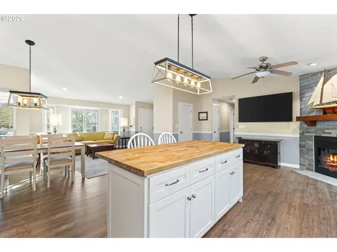 21140 NW Cannes Drive Portland OR 97229