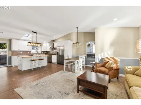 21140 NW Cannes Drive Portland OR 97229