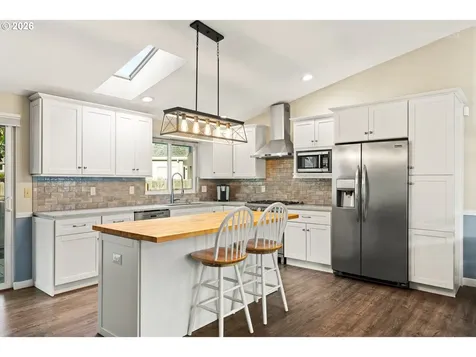 21140 NW Cannes Drive Portland OR 97229