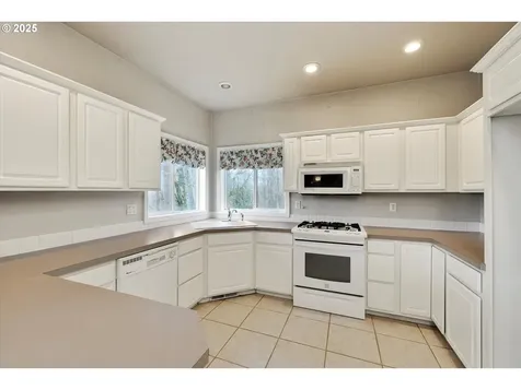 15940 SE Venice Ridge Way Damascus OR 97089