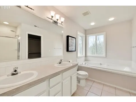 15940 SE Venice Ridge Way Damascus OR 97089