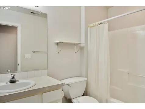 15940 SE Venice Ridge Way Damascus OR 97089