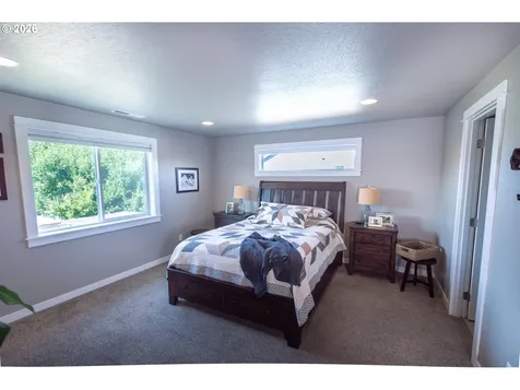 993 Tyson Lane Eugene OR 97404