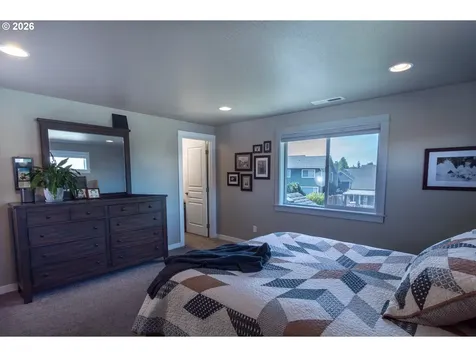 993 Tyson Lane Eugene OR 97404