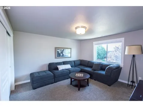 993 Tyson Lane Eugene OR 97404