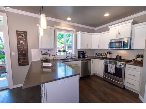 993 Tyson Lane Eugene OR 97404