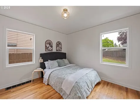 904 NE 78th Avenue Portland OR 97213