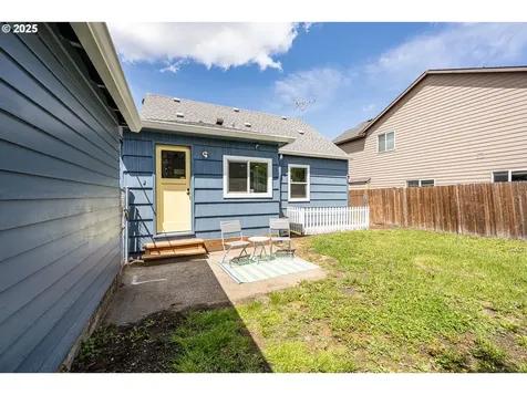904 NE 78th Avenue Portland OR 97213