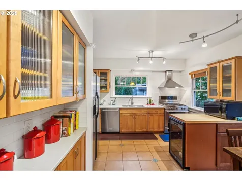 1917 NE Fremont Street Portland OR 97212