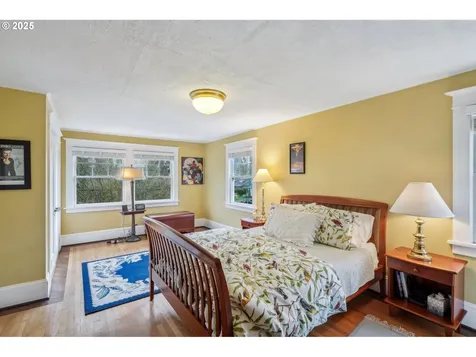 1917 NE Fremont Street Portland OR 97212