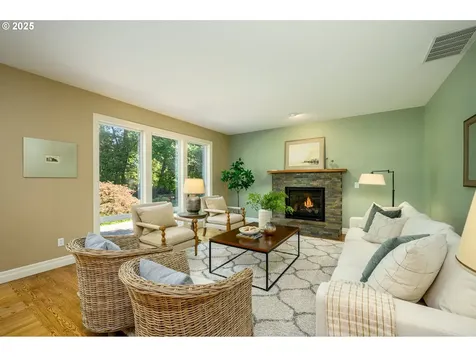 1795 NW Wallace Road Mcminnville OR 97128