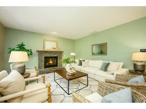 1795 NW Wallace Road Mcminnville OR 97128