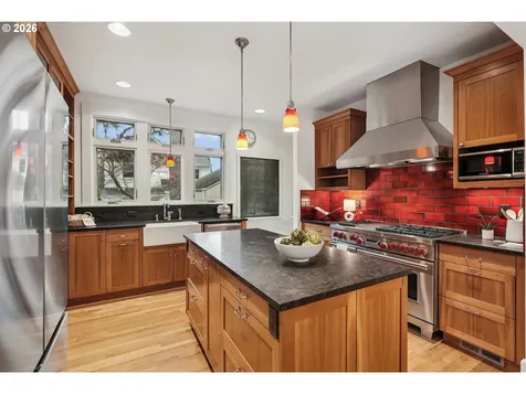 2715 NE 38th Avenue Portland OR 97212