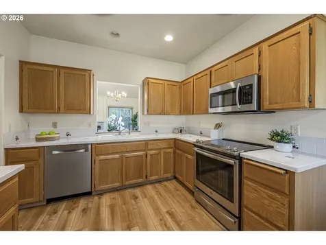 438 SE 71st Place Hillsboro OR 97123