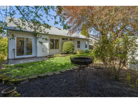 438 SE 71st Place Hillsboro OR 97123