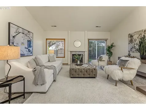 438 SE 71st Place Hillsboro OR 97123