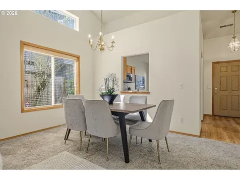 438 SE 71st Place Hillsboro OR 97123