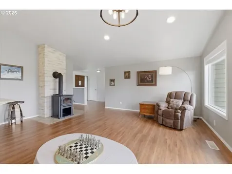 39129 Groshong Road NE Albany OR 97321