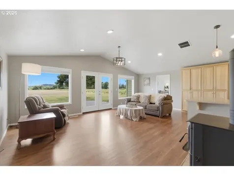 39129 Groshong Road NE Albany OR 97321